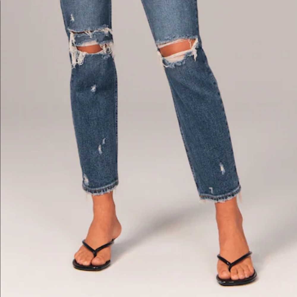 Abercrombie & Fitch the mom high rise size 27/4